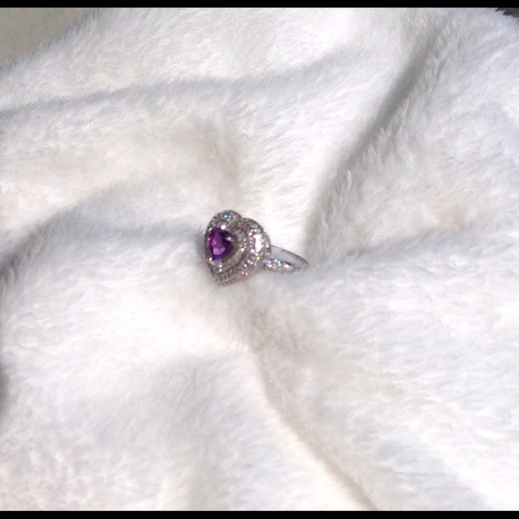 Huge Purple Amethyst, and White Sapphire,diamond ring - Picture 10 of 11